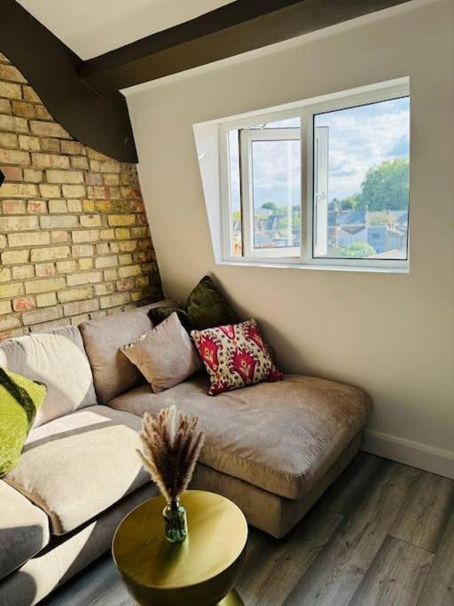 Stylish Two-Story London Retreat 아파트 외부 사진