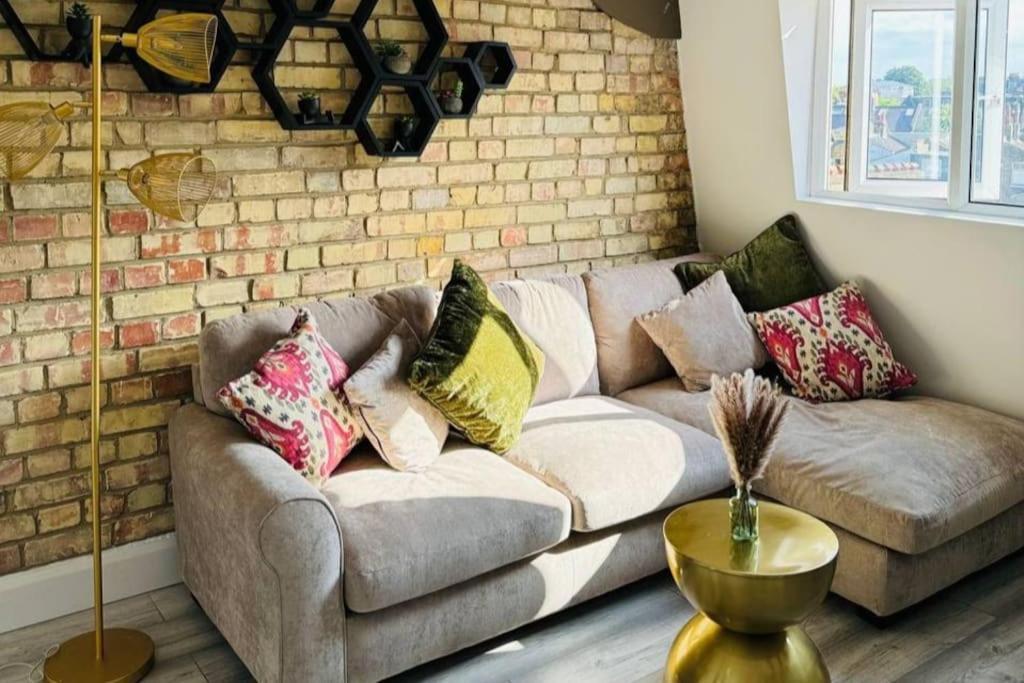 Stylish Two-Story London Retreat 아파트 외부 사진
